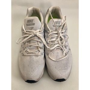 pegasus off white